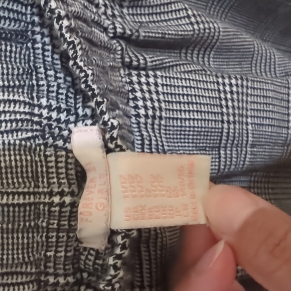 Forever21 girls pants🌟 - Picture 2 of 2